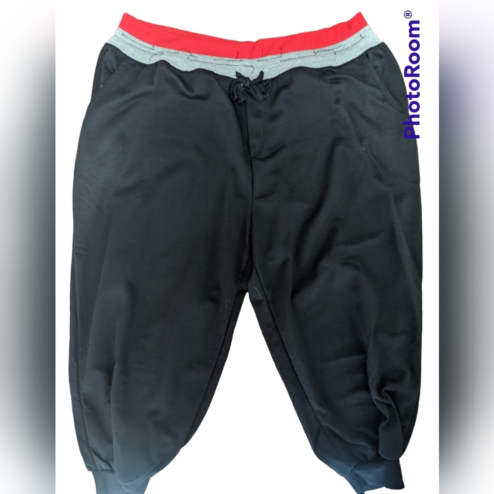 Capri Sweatpants
